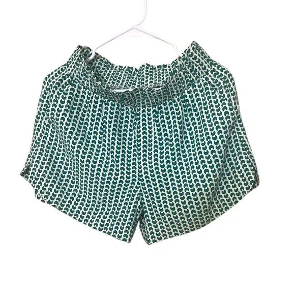 Green Patterned Women's Shorts - Picture 1 of 9